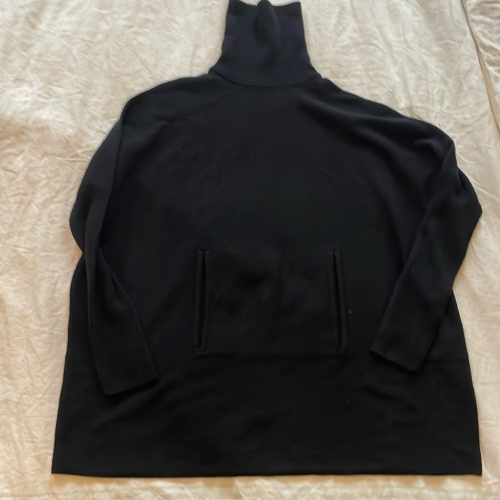Never worn Garnett Hill Oversized Cashmere Turtleneck